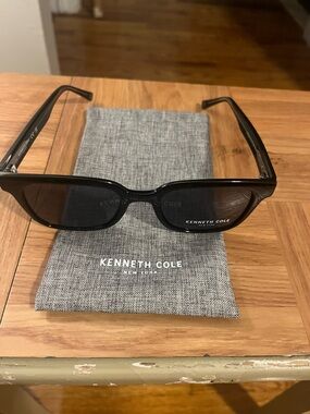 Kenneth Cole Glossy Black Rectangular Sunglasses with Dark Lenses
